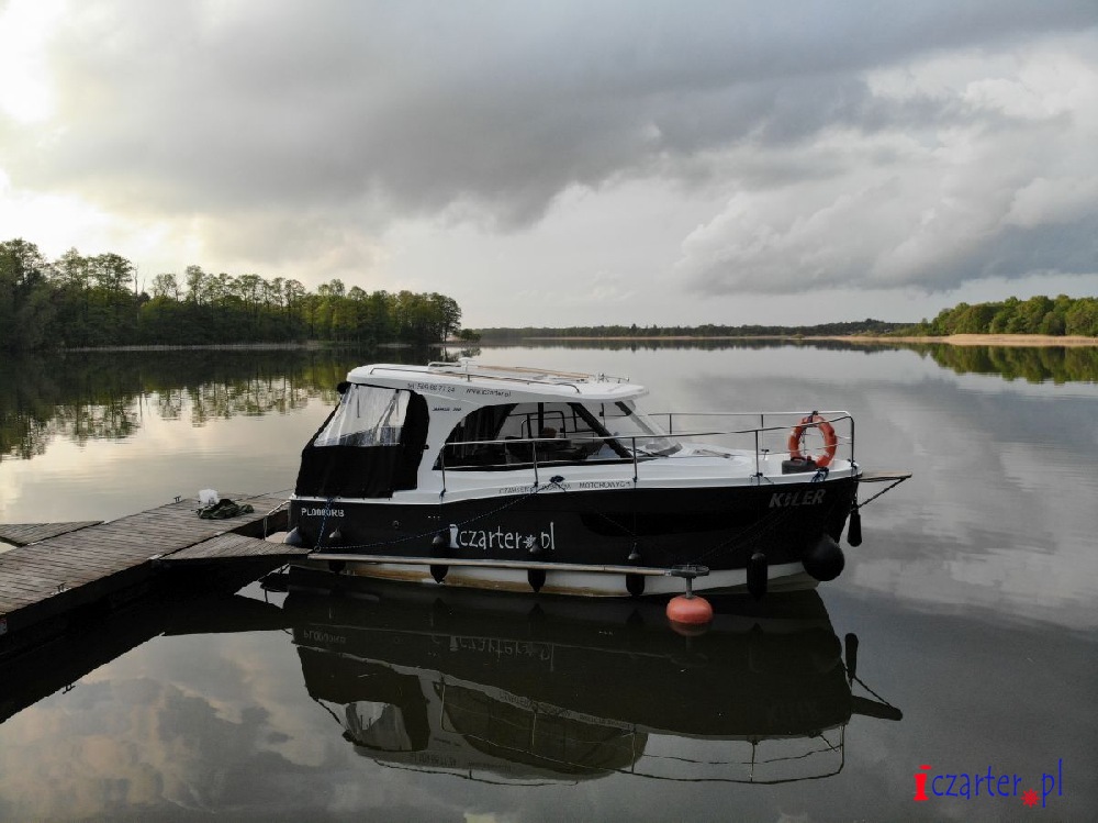 czarter jachtu Janmor 700 na pętli żuławskiej